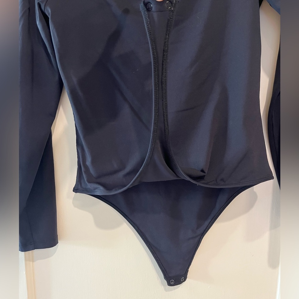 Aritzia Babaton Square neck Body Suit - Picture 7 of 7
